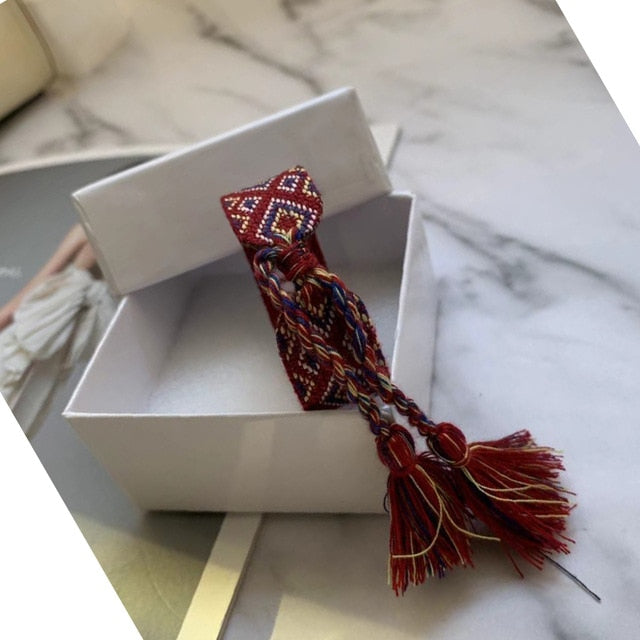 Brand hot sell crafts woven bracelets fabric adjustable letter cotton bracelet trend handmade frienddship bracelet with box set