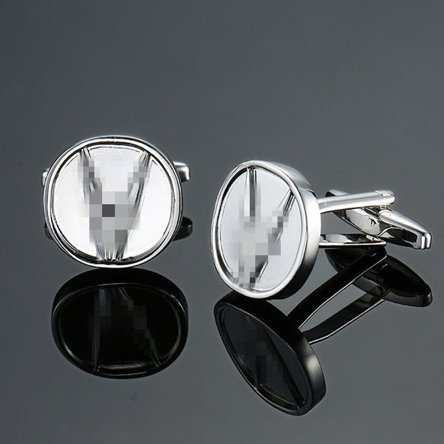 Fashion luxury car logo cufflinks with German cars Japanese cars American cars Korean cars British cars French cars for car fans